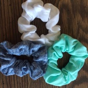 Fabric Scrunches